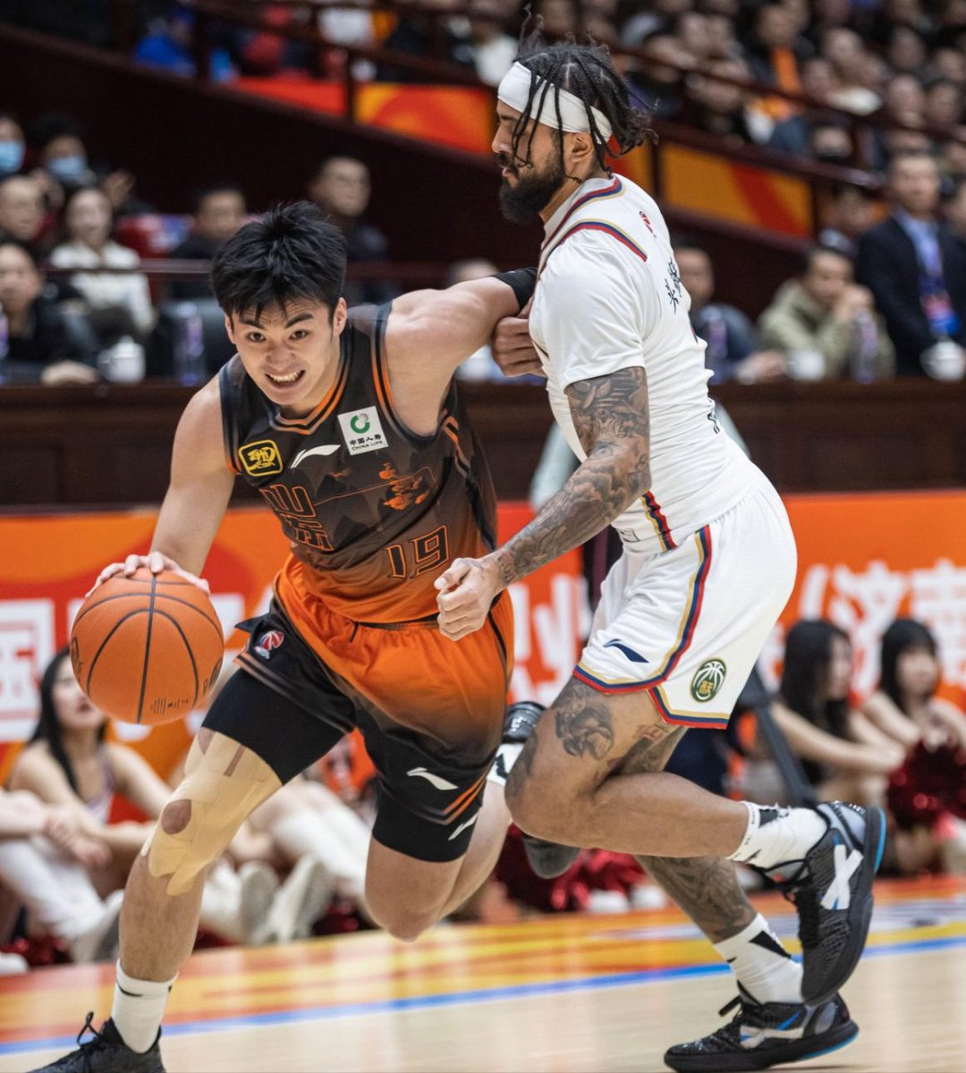 关于CBA常规赛赛程吃紧,北京首钢今晚豪取连胜,信心回归,赛程密集仍需轮换的信息 关于CBA常规赛赛程吃紧,北京首钢今晚豪取连胜,信心回归,赛程密集仍需轮换的信息